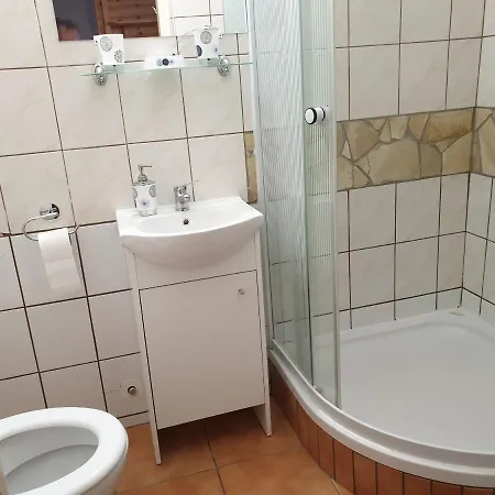 Fonix Panzio Konukevi